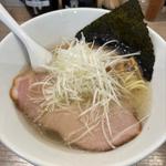 あっさりの塩らー麺(コッテリの塩らー麺専門店MANNISH)