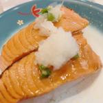 炙りサーモン(回転寿司　すし丸 可部店 )