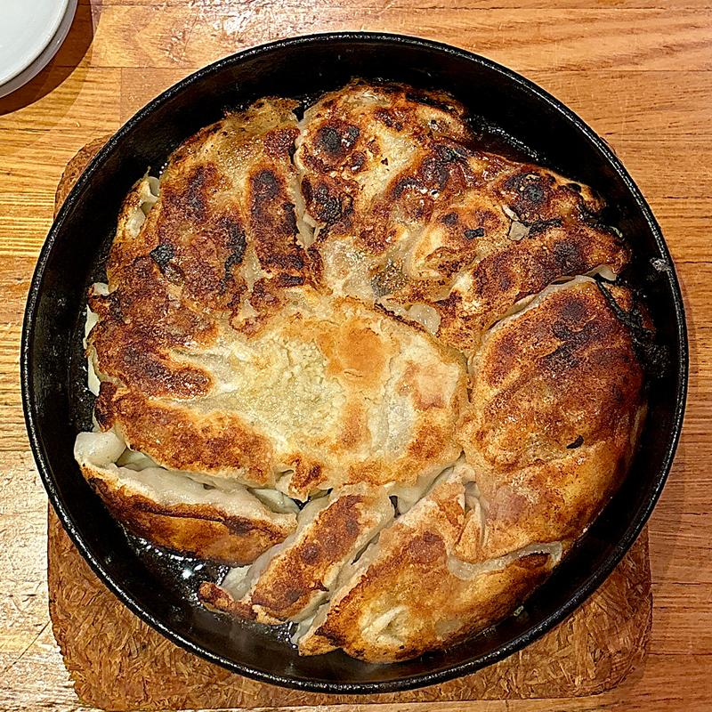 鉄鍋餃子(御天 井草本店)