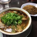 Aセット(中華そば＋やきめし(小)(新福菜館 KiKi京橋店 )