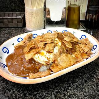 スタミナカレー(玉子焼き入り)(バーグ 戸部店)