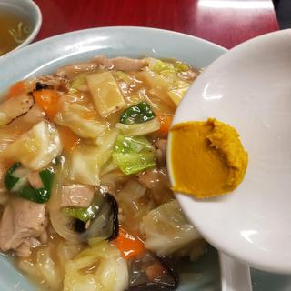 やわらか餡掛け焼きそば(中華料理 平安)