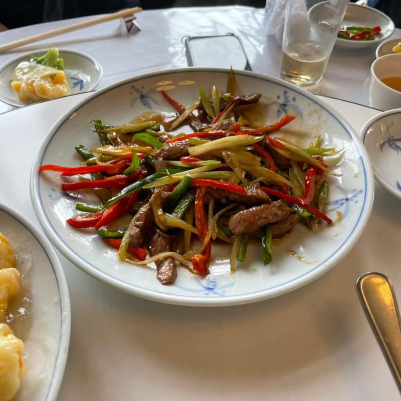 青椒肉絲(東華菜館 本店 （トウカサイカン）)