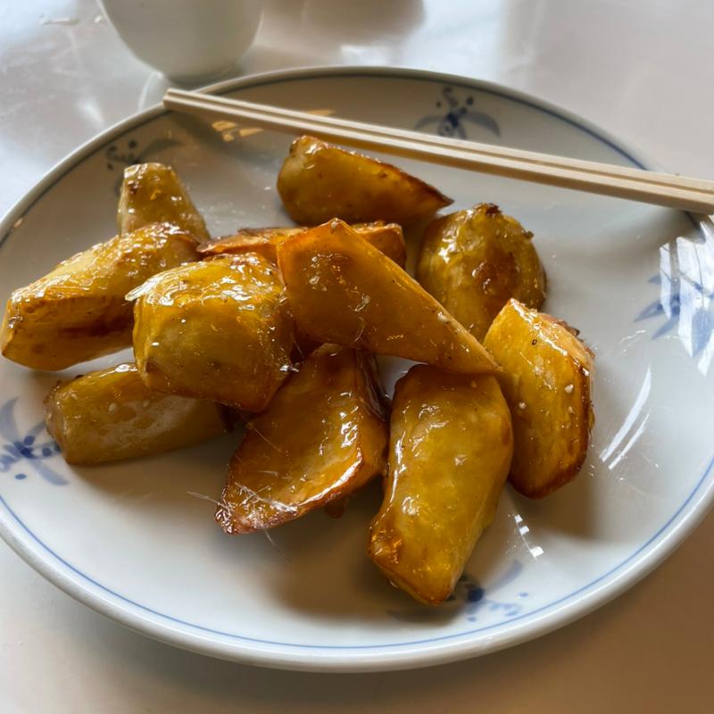 餞地瓜(東華菜館 本店 （トウカサイカン）)