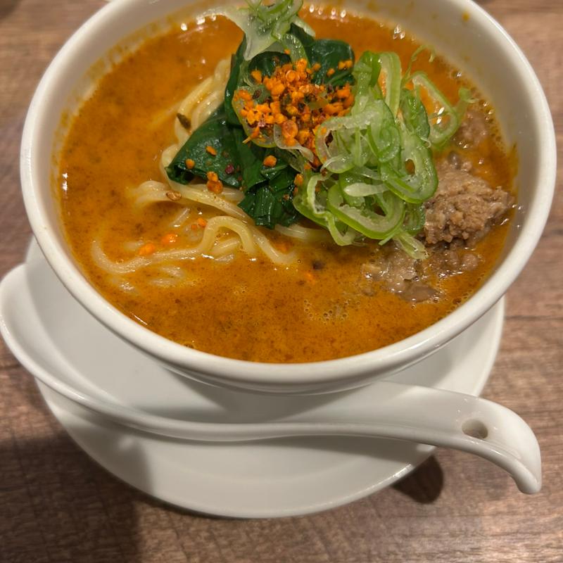 担々麺ハーフ(ビストロ中華 ICHI)