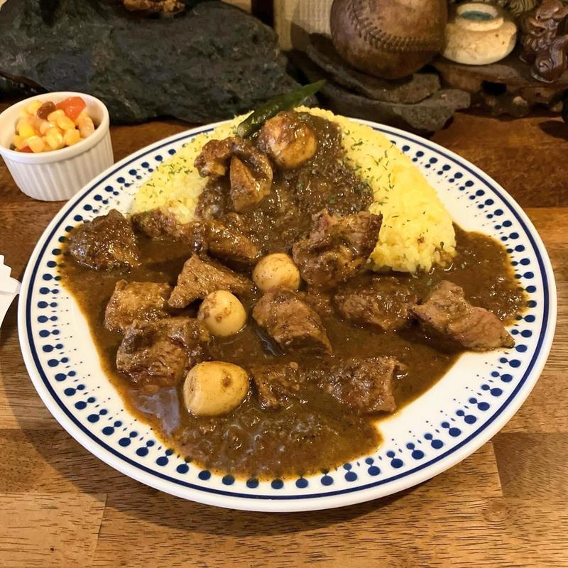 ポークカレー 大盛 うずら(カレーの店 マボロシ )