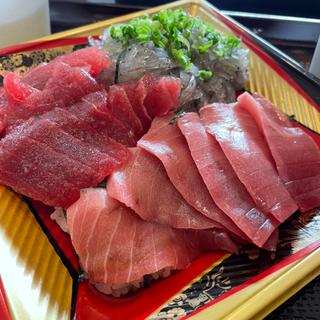 まぐろ食べ比べ丼