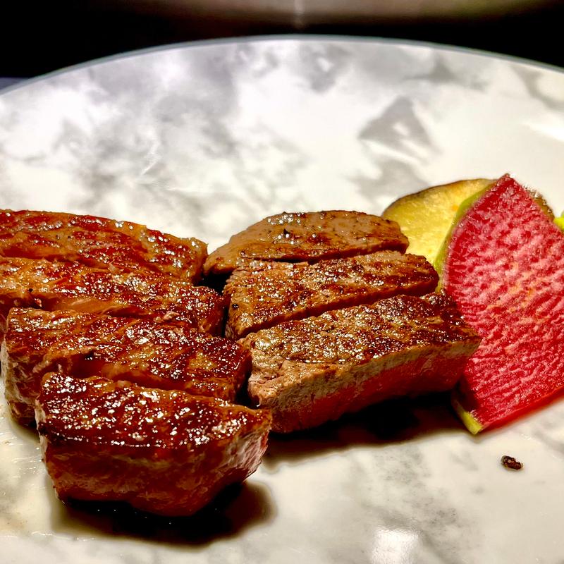 鹿児島県産 黒毛和牛リブロース&シャトーブリアンステーキ(鉄板焼 一如)