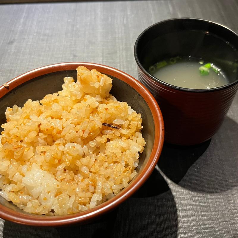 〆のガーリックライス(鉄板焼 一如)