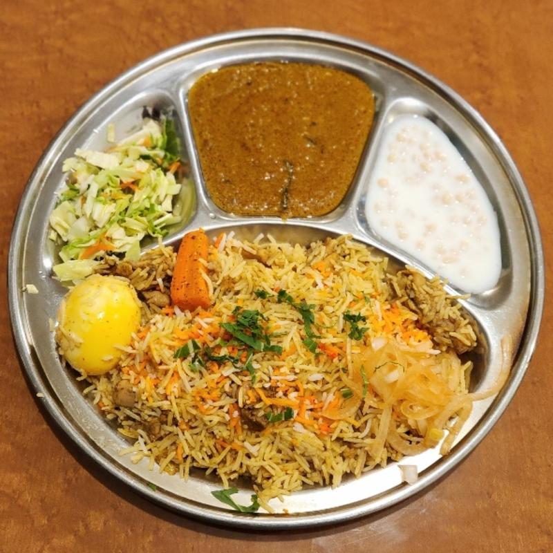 チキンビリヤニ スパイス玉子(チャイチャイ ( インドのキッチン))