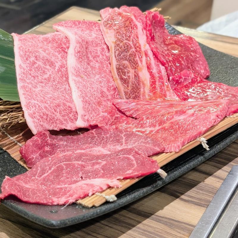 A5黒毛和牛5種盛り合わせ（300g）(俺の焼肉 銀座4丁目〜A5黒毛和牛一頭買い〜)