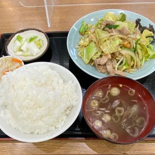 肉と野菜炒定食(お食事処大吉 国道店 )