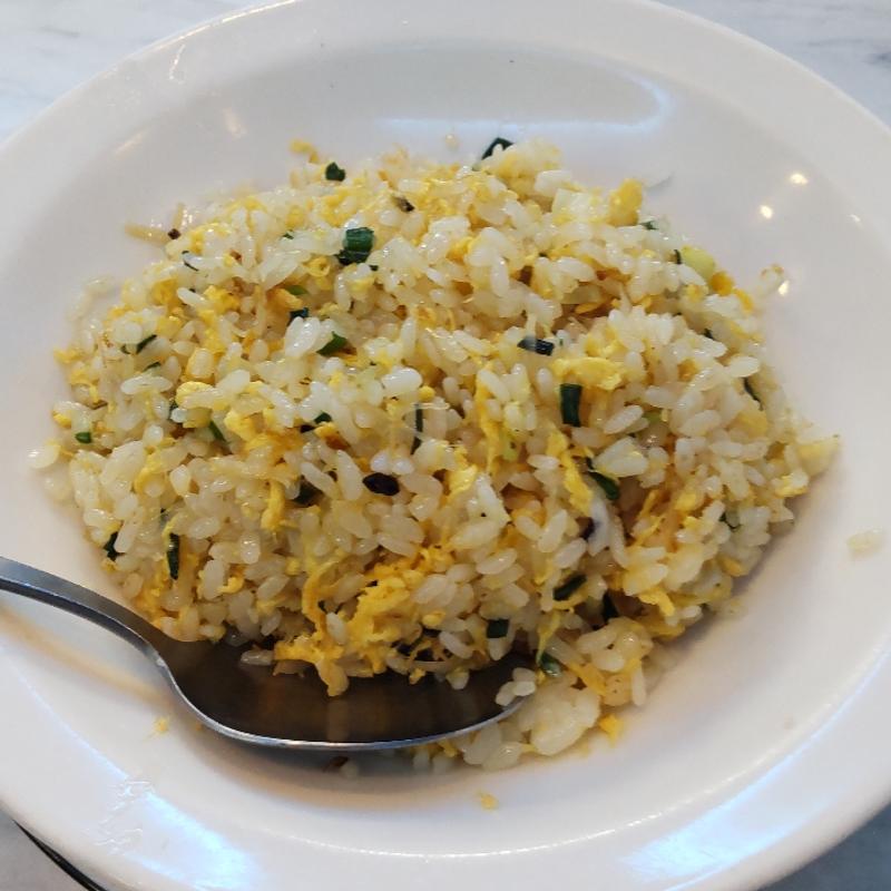 老辺炒飯(老辺餃子館 本店 （ロウベンギョウザカン）)