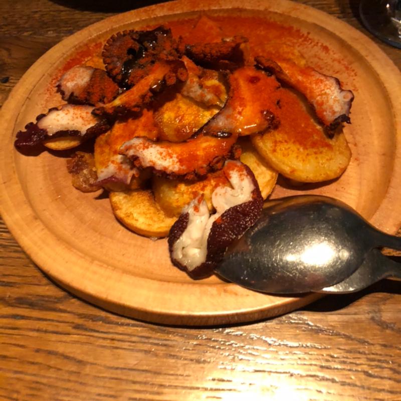 薪火焼タコのガリシア風(Taberna de Espana FRAGANTE HUMO 恵比寿店)