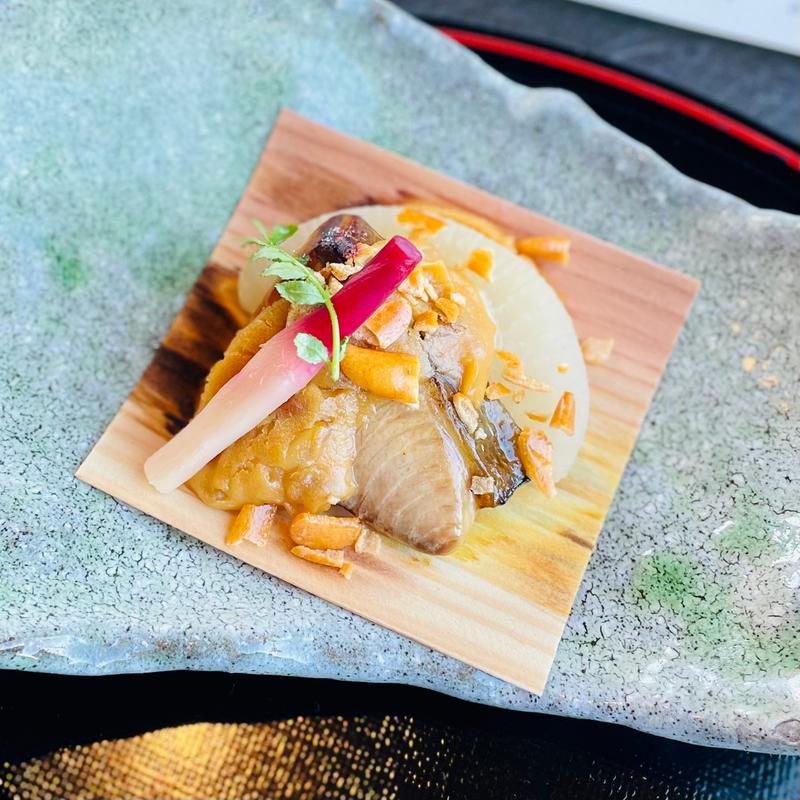 華コース　焼物　源助大根と鰤の田楽焼き(日本料理 みゆき （にほんりょうりみゆき）)