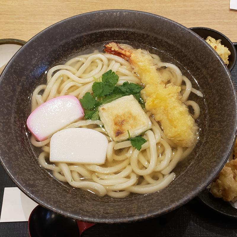 年明け海老天うどん(山下本気うどん 町田駅前)