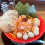 赤辛家系ラーメン(横浜家系ラーメン野田家)