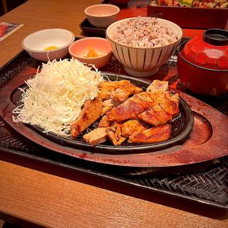 大戸屋炭火焼き鉄板トンテキ定食(大戸屋 ララガーデン長町店 )