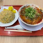 辛味噌ラーメンと焼きめし