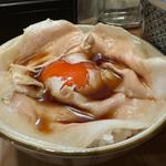 チャーシュー入り玉子かけごはんトリュフ風味