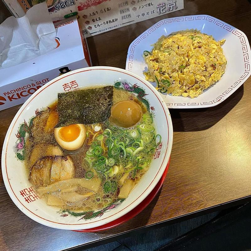 あっさり鶏ガラ中華そば 半チャンセット(中華そば 花京 天六本店)