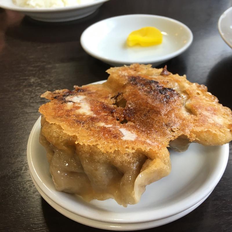 餃子（2個）(杭州飯店 （コウシュウハンテン）)