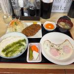 ビーフカツ 目玉焼き とろろご飯(港亭)