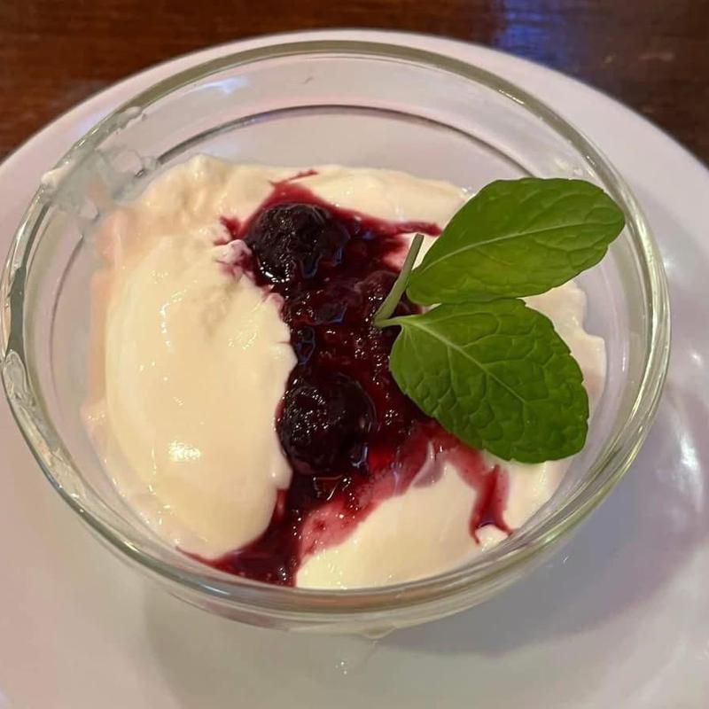 パンナコッタ(ラ・ピッコラ・ターヴォラ)