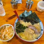 塩ラーメン、半ライス(椿　ラーメンショップ 木立店 )