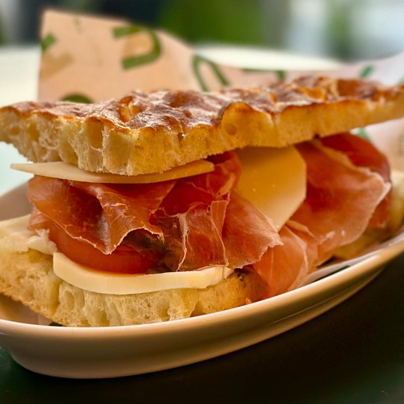 focaccia ※prosciutto(TUTU)