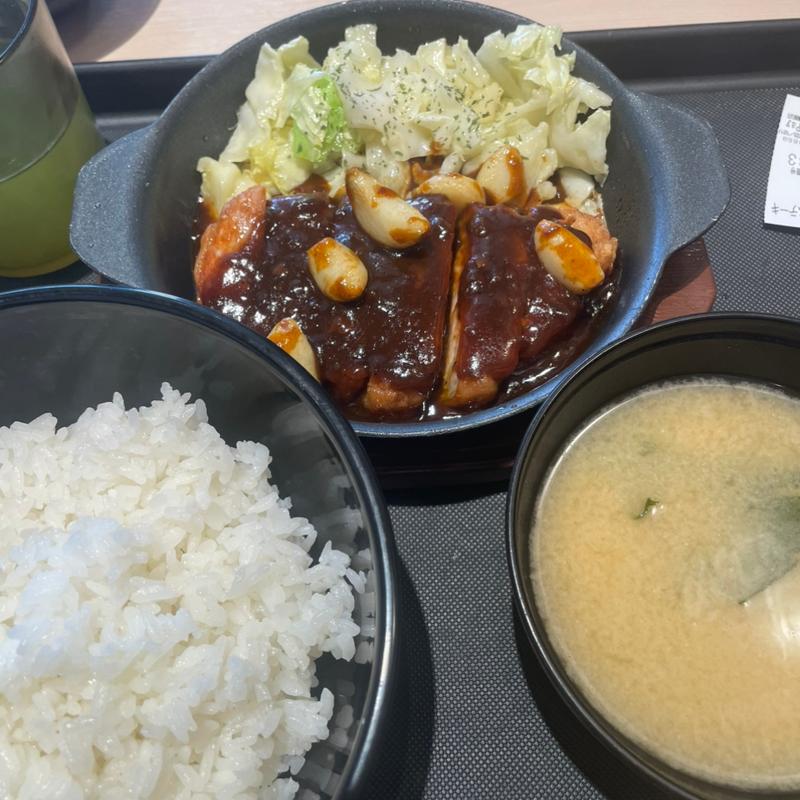 厚切り200gにんにく醤油のフライドステーキ定食(松のや 藤阪店)