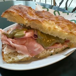  focaccia ※pistaccio.sauce(TUTU)