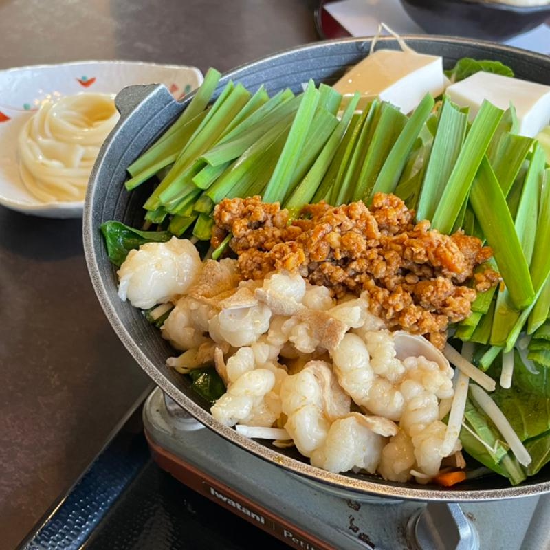 もつ鍋うどん（赤）(味の民芸 大田原店 （あじのみんげい）)