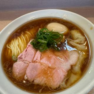 特製醤油らーめん(麺笑　巧真)