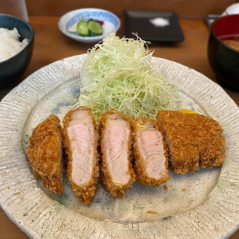 六白黒豚 上ロース定食 190g(とんかつひなた)