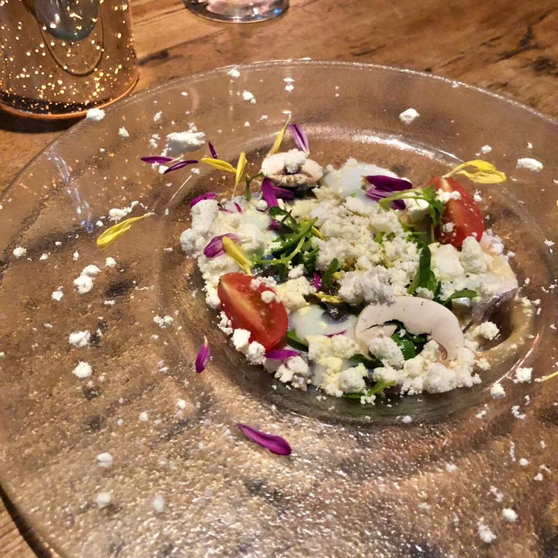 炙り秋刀魚のカルパッチョ 泡レモンソース(パンビュッフェ&肉イタリアン 茶屋町 ファクトリーカフェ)