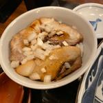ミニチャーシュー丼