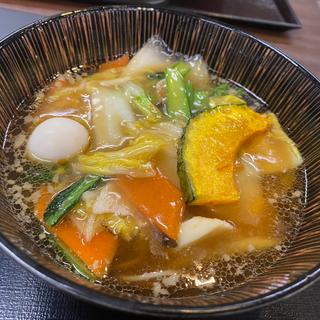 五目ラーメン(ハーフ麺)(中華料理みんみん西大寺店)