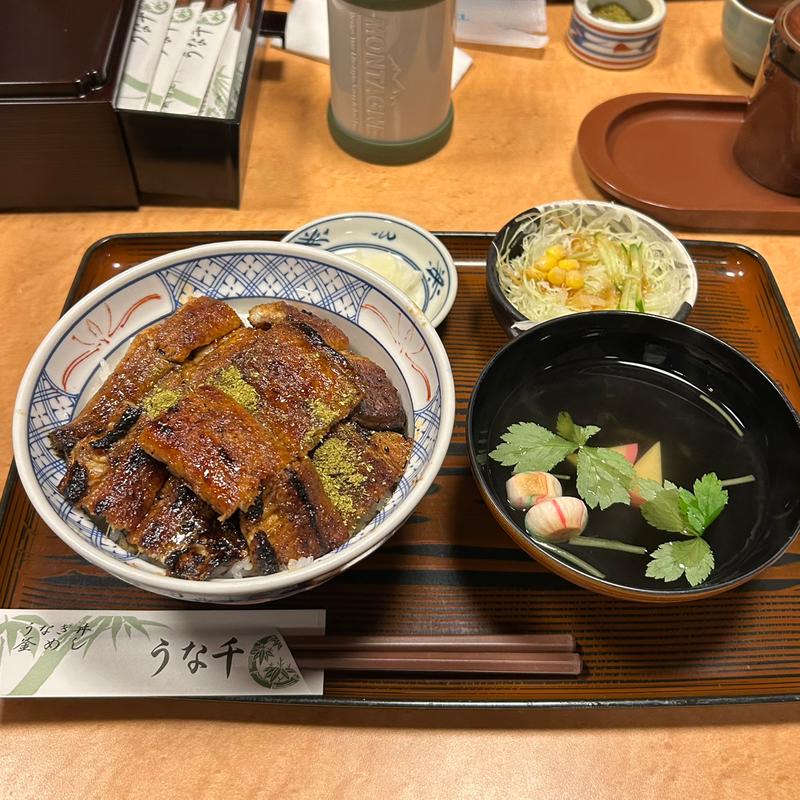 上丼(うなぎ丼 釜めし うな千 （うなせん）)