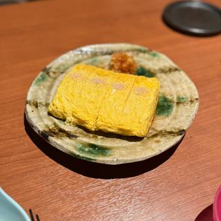 ダシたっぷりフワフワ大きい出し巻き卵(坐松本)