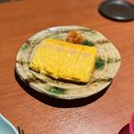 ダシたっぷりフワフワ大きい出し巻き卵