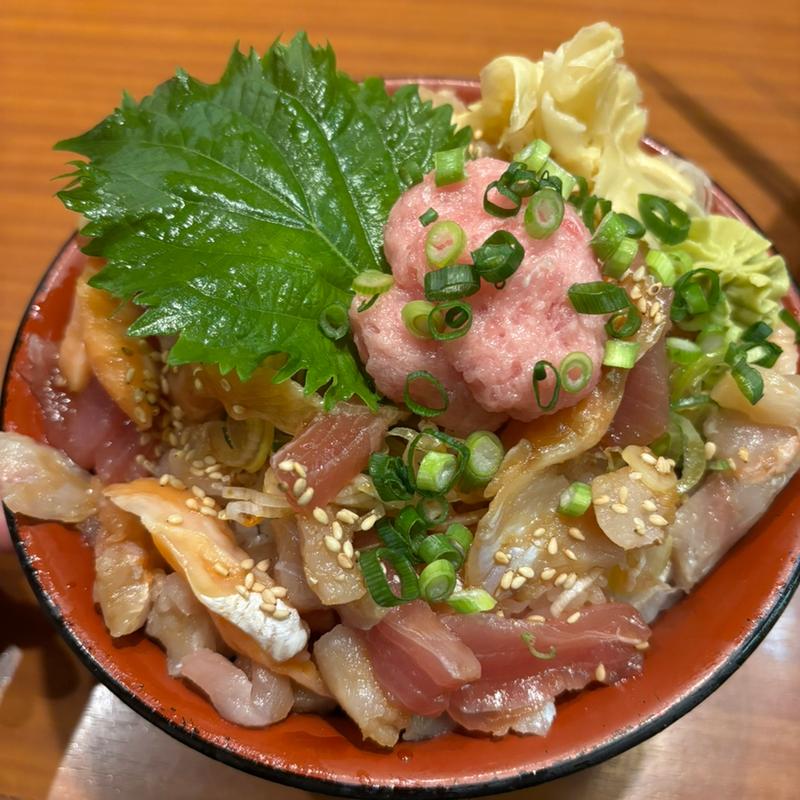悪魔の漁師丼(埼玉漁港の海鮮食堂そうま水産上尾店)