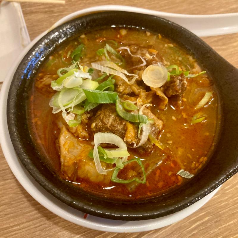 旨辛牛すじ煮込み(新宿 春田屋)