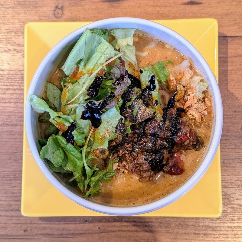 特製坦々麺 ヘーゼルナッツ風味(蔭山樓)