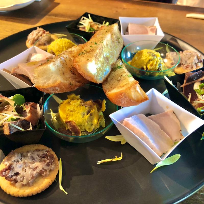 昼飲みプラン オードブル(サントリーウイスキーハウス)