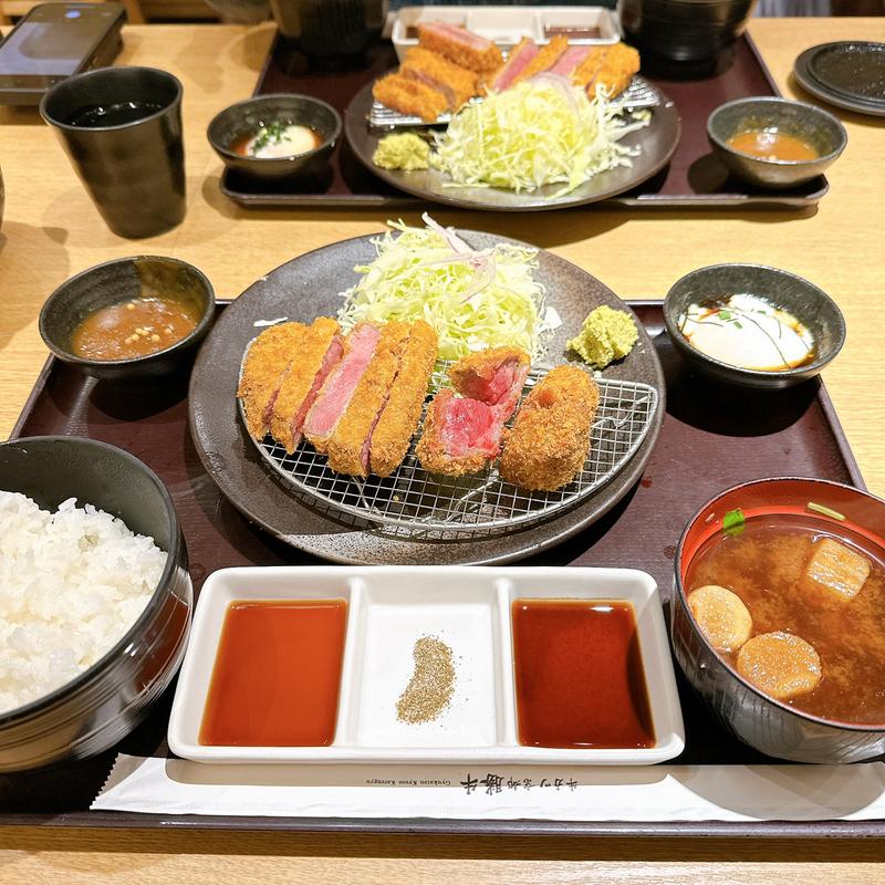 牛サーロイン　牛ヒレカツ膳(牛カツ京都勝牛 神戸三宮センタープラザ店)