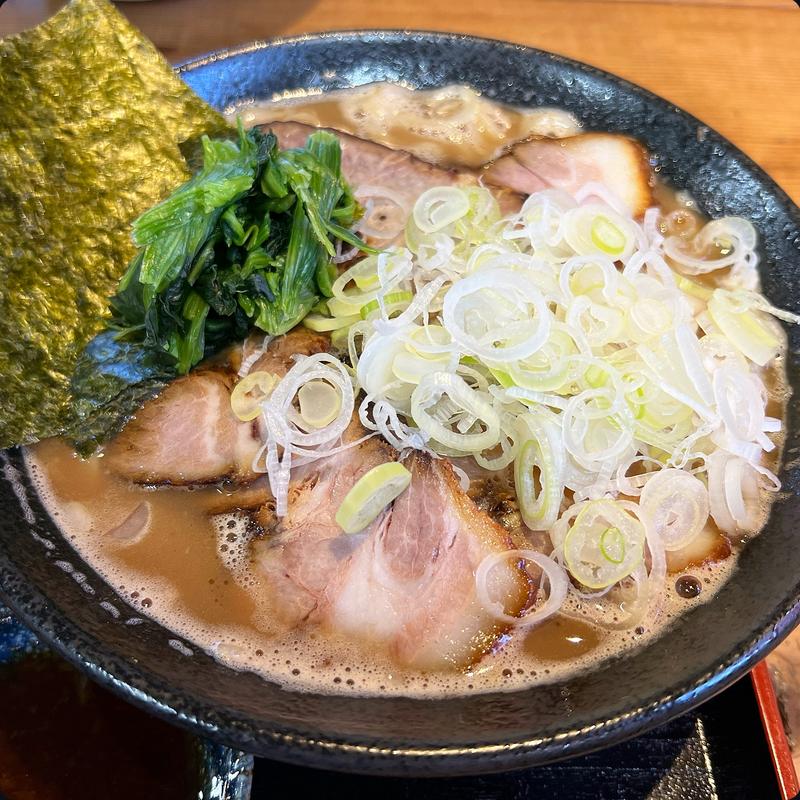 家系ラーメン（中200g）(麺家 澤希)