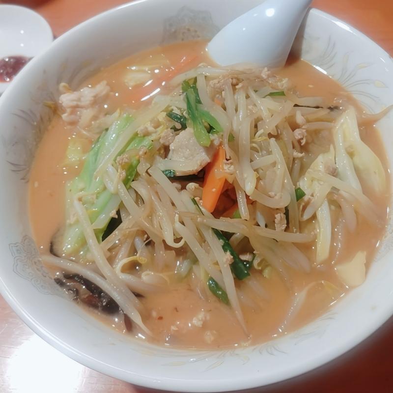 みそラーメン( とんとんラーメン  )
