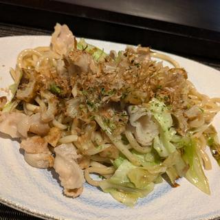 沖縄塩焼きそば(mahoroba鉄板 沖縄 旧鉄板焼 蓮沖縄店)