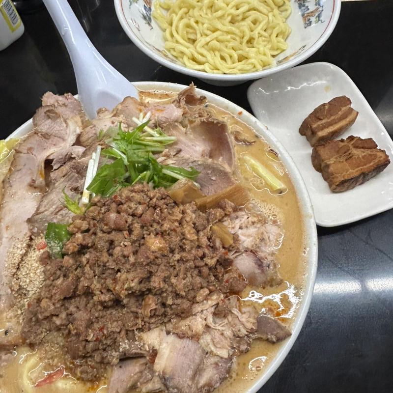 ドッカンチャーシュー(手打らーめん 勝龍)